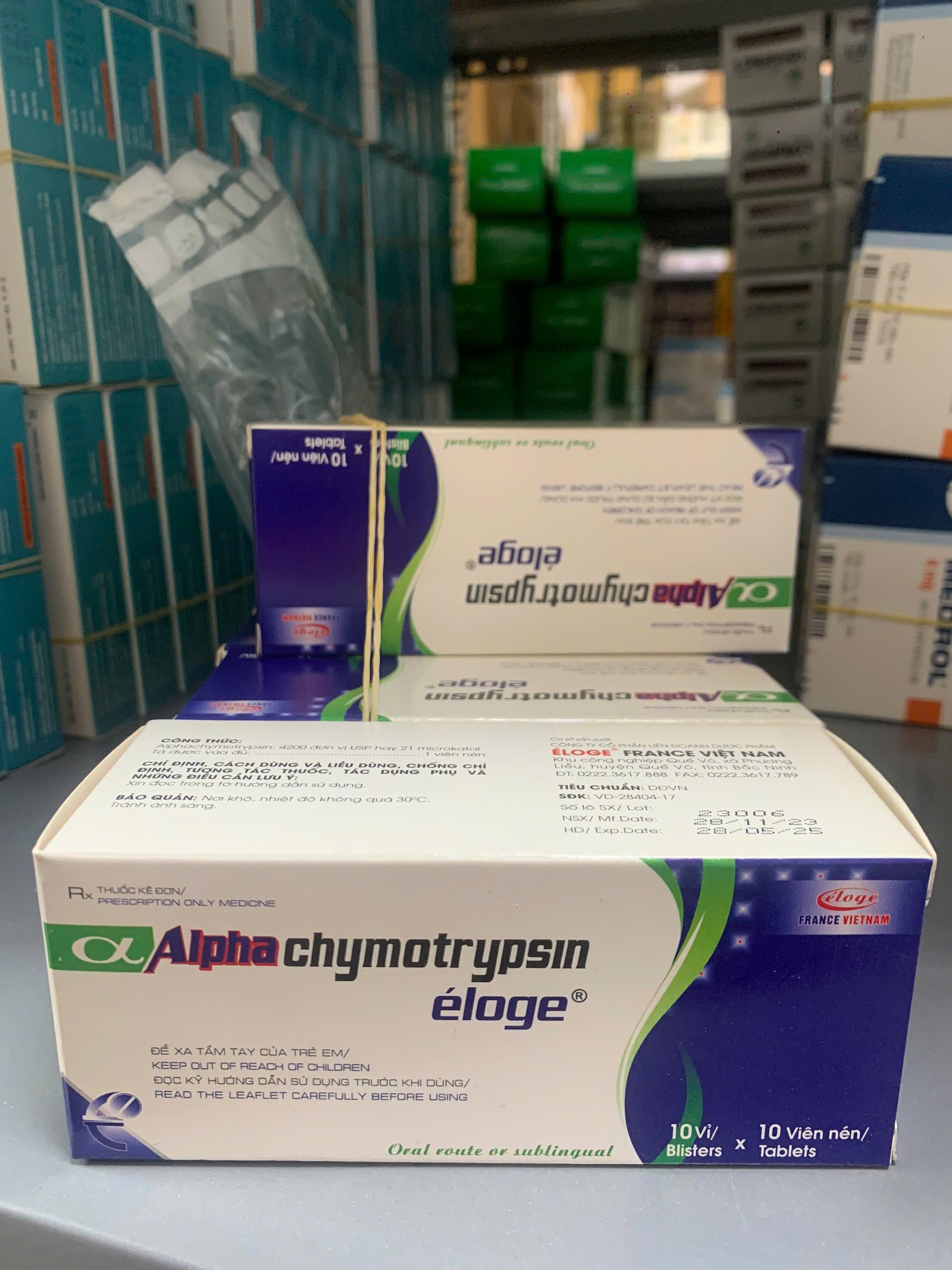 Alphachymotrysin éloge Hiệp Phong Hộp/100 viên